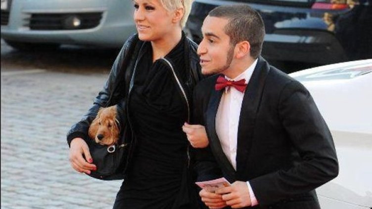 Поли Генова ходи навсякъде с домашния си любимец. Снимка: Facebook