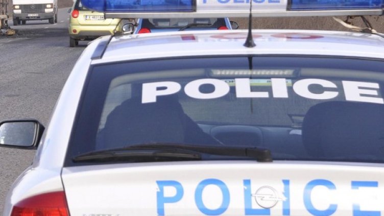 Автобус е паднал в дере в Монтанско, има загинал, ранени