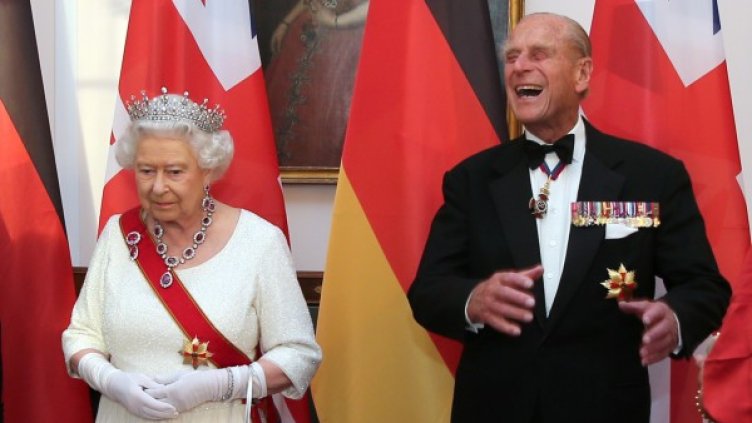 Нищо чудно, че сте глухи! Принц Филип &ndash; живот от гафове