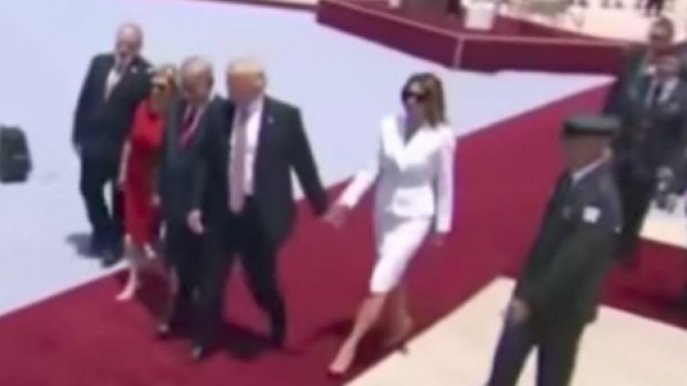 Пляс по ръката на Тръмп: Протокол и поведение от Мелания