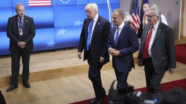 Доналд Тръмп, Доналд Туск и Жан-Клод Юнкер. Снимка: БТА