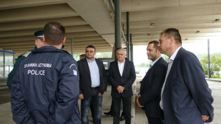 МВР шефът успокоява: На Кулата е спокойно, тапи няма