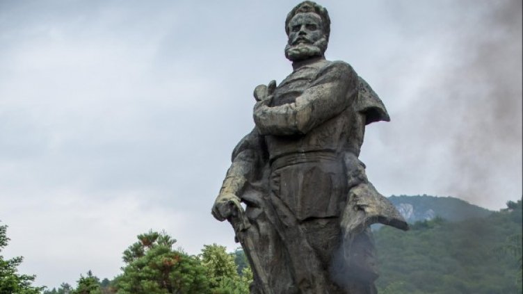 Радев: През 1876 г. храбростта на малцина дари свободата ни!