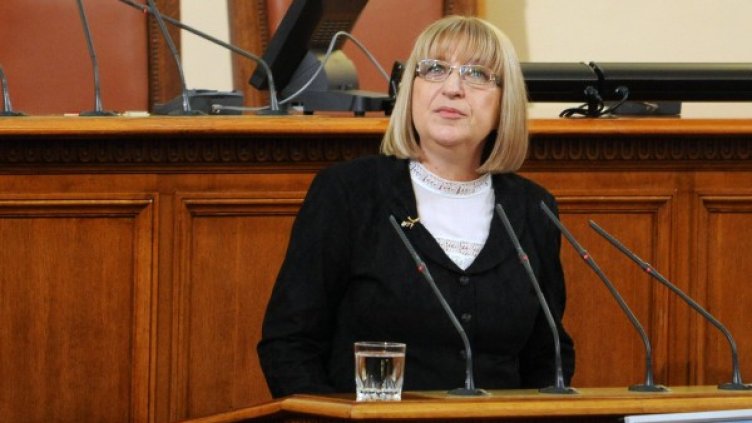 Цецка Цачева сефтоса контрола: Приятно е, канете ме често!