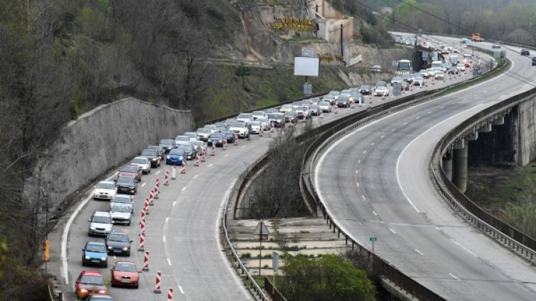 С или без ТИР-ове "Хемус" в ремонт &ndash; трудна за движение