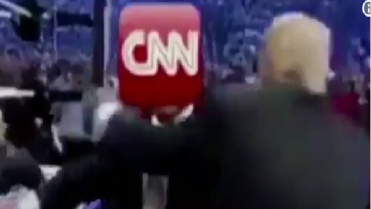 Вражда без край: Тръмп "нокаутира" CNN... В  пародиен клип в Twitter