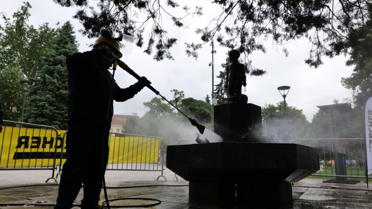 Керхер почисти емблематичната чешма в градинката "Кристал" в София