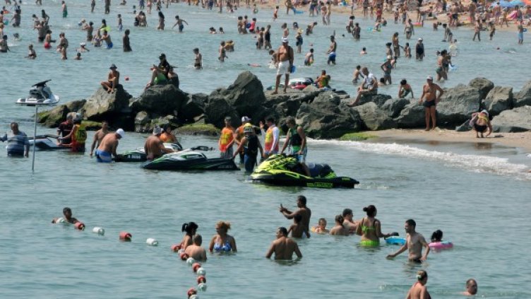 Слънчево и горещо, само за море и планина