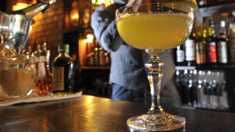 Смелост пред партньора: Не искам на бар, а вкъщи! Снимка: Ройтерс