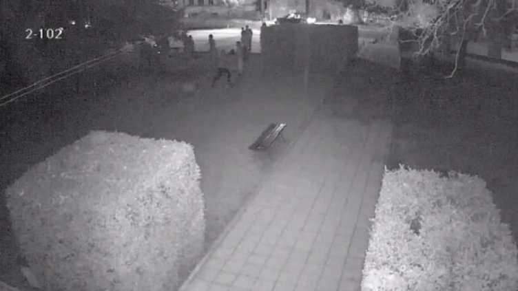 Група роми пребиха 2 момчета в Добричко. Иде ли нов Асеновград?