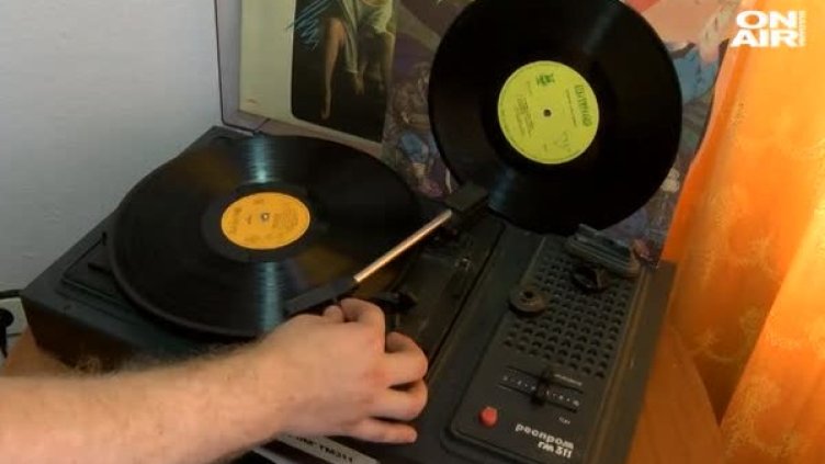 Грамофонът на баба и фотоапаратът на дядо: Не боклуци, а експонати!