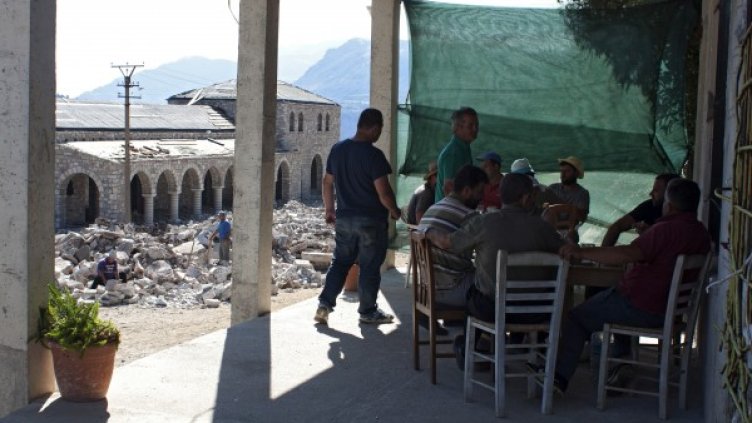 Високо в планината – селца в Албания привличат туристи