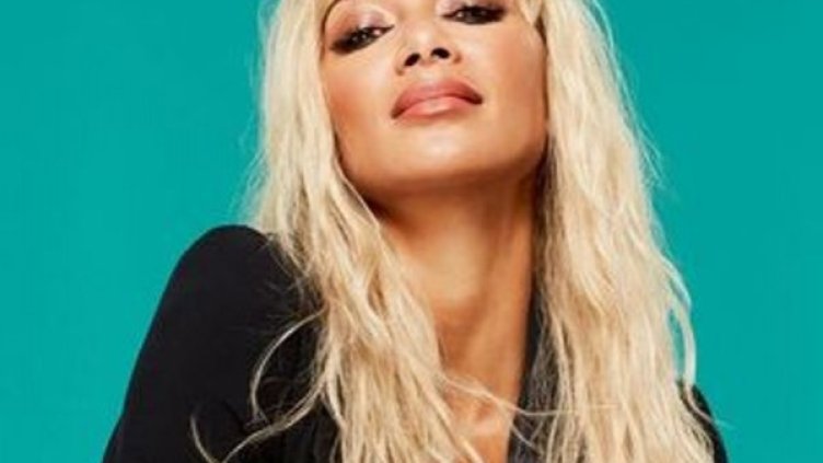 Снимка:  Cosmopolitan