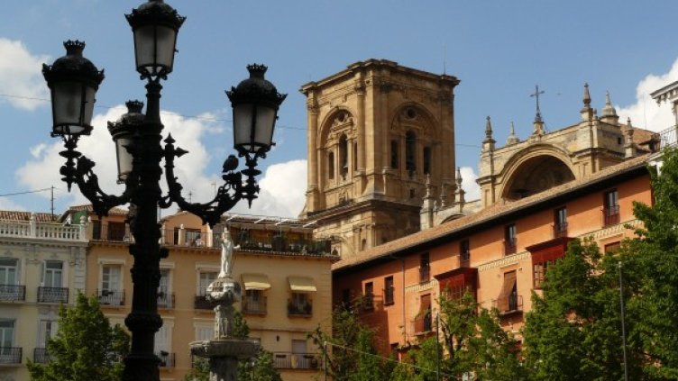 "Без будилник": Гранада – модерна мавританска приказка