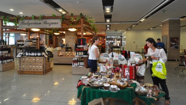 Снимка: Летище Бургас