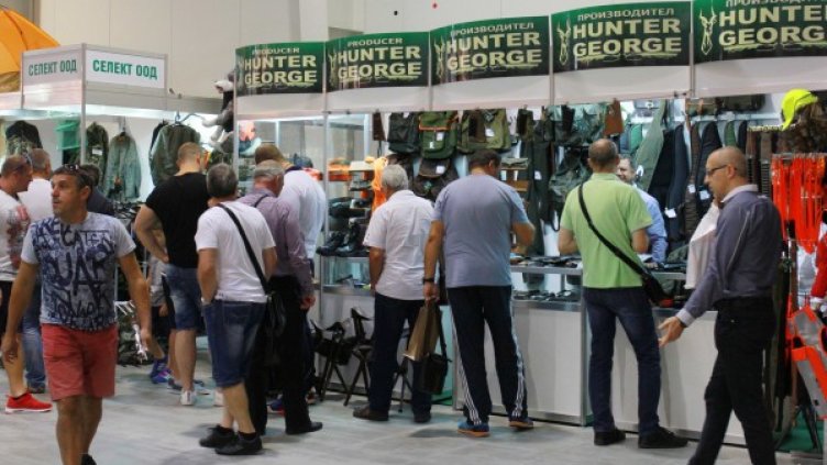 Министърът на отбраната Красимир Каракачанов ще открие изложението „Наслука – лов, риболов, спорт“