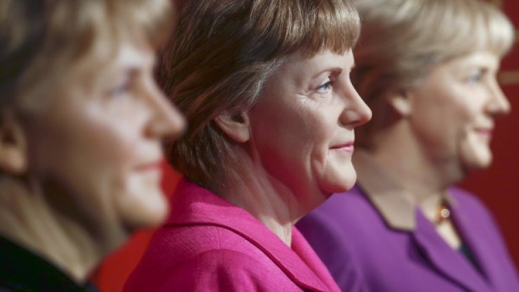 Восъчните фигури на Меркел в музея на Мадам Тюсо проследяват промяната в канцлера Снимка: архив Reuters