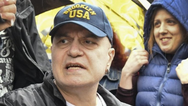 С политици от кастинг &ndash; Слави Трифонов ли е новият месия?