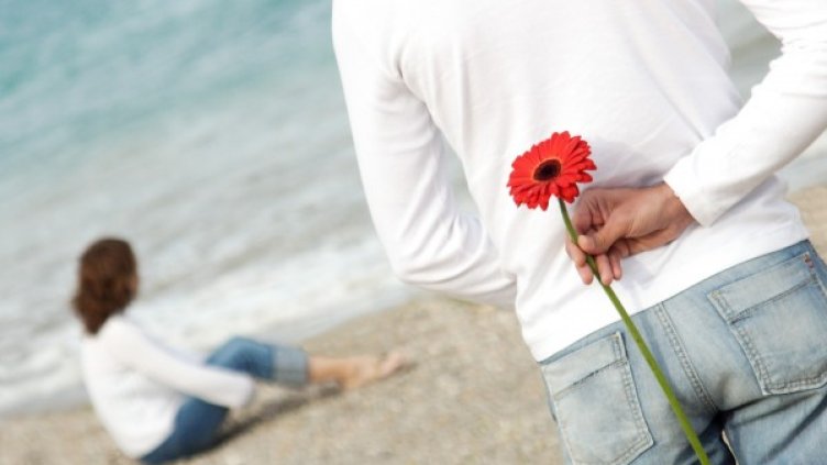 Мъжете искат руси и бъбриви, жените &ndash; лекари с френски