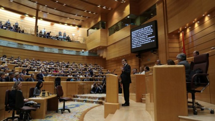 Испанският Сенат одобри прякото управление на Каталуния