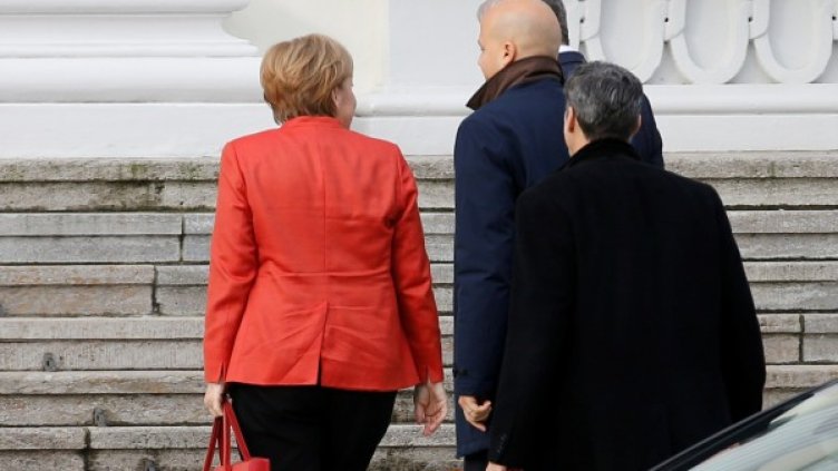 Преговори и избори: Ще дойде ли края на ерата Меркел?