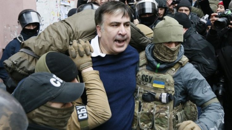 Саакашвили задържан от спецчасти в Киев