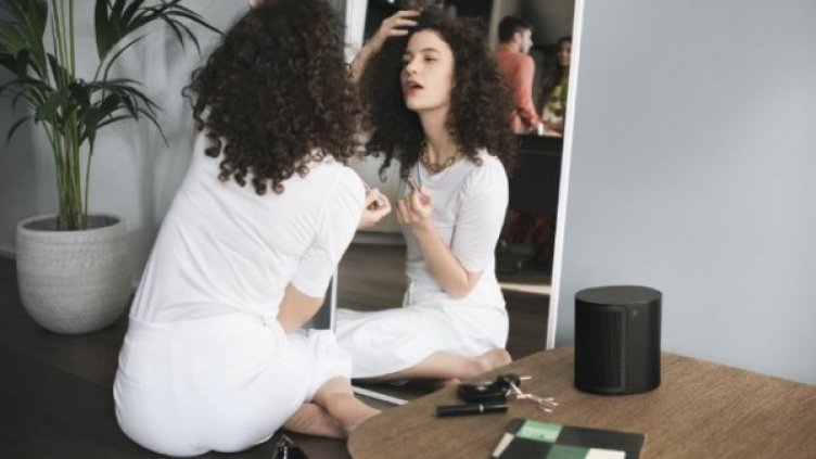 Bang&Olufsen разшири семейството на Beoplay с нова дизайнерска мини тонколона M3