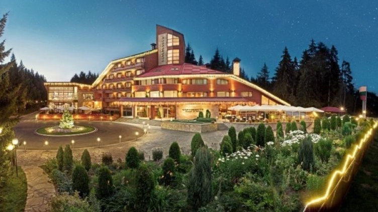 Снимка: hotelyastrebets.bg