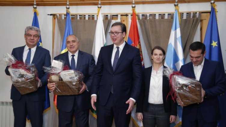 Михай Тудосе, Бойко Борисов, Александър Вучич, Ана Бърнабич, Алексис Ципрас. Снимка: Правителствена пресслужба