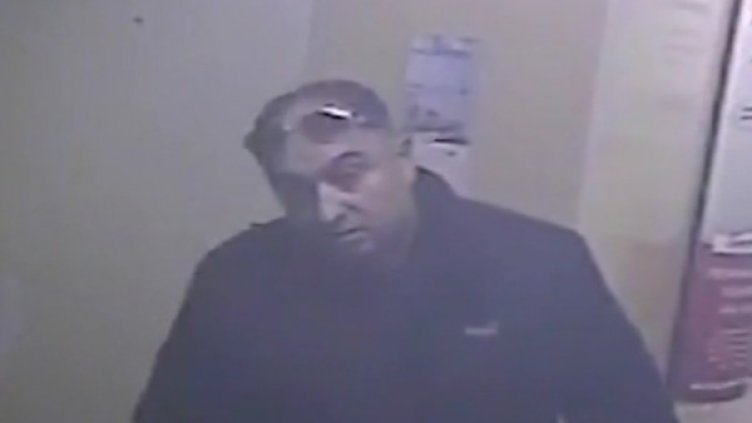 Охранителна камера е заснела крадеца. Снимка: Кадър Нова тв