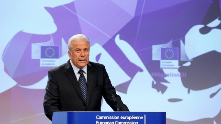 Димитрис Аврамопулос; Снимка: Reuters, архив