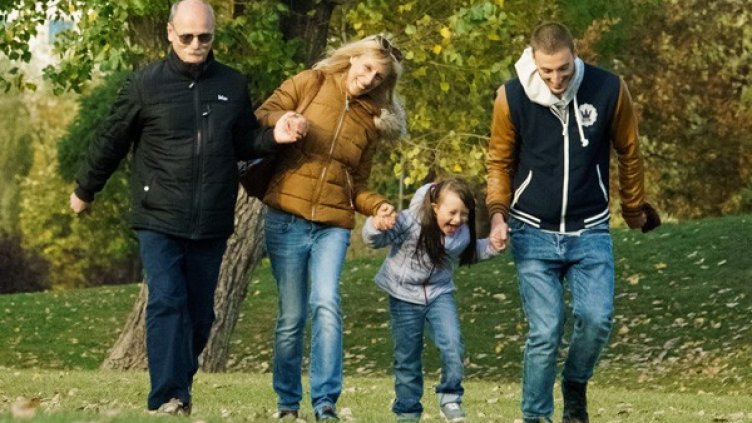 Семейството на малката Яница, която има синдром на Даун. Безграничната обич към нея ги прави още по-сплотени.