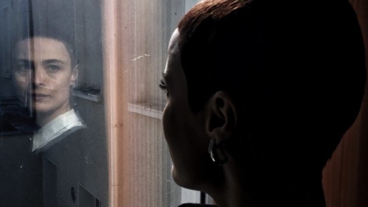 Сника: Нова