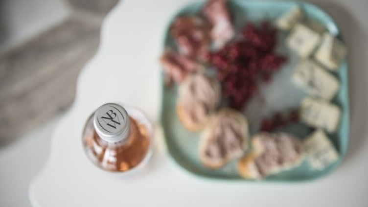 Снимка: New Bloom Winery
Снимка: New Bloom Winery
Снимка: New Bloom Winery