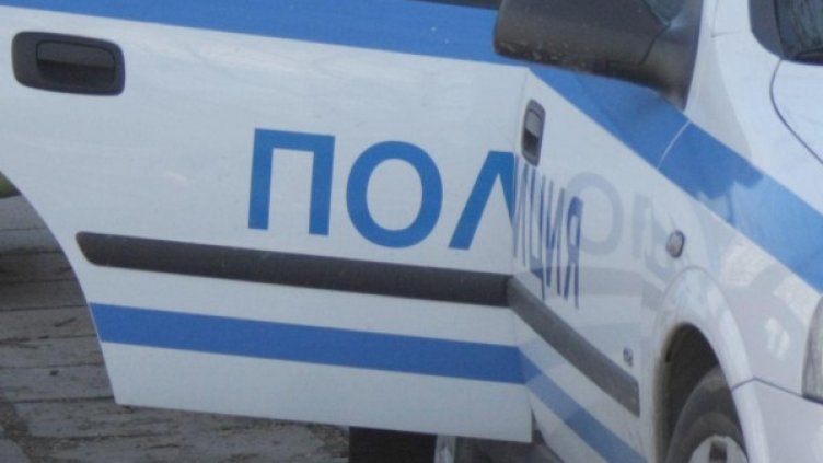 Жена и дете са загинали, четирима са ранени при тежка катастрофа