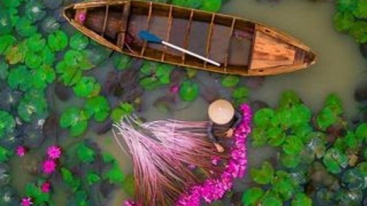 Снимка: Dronestagram