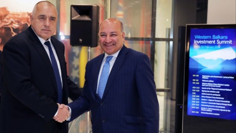 Бойко Борисов и Сума Чакрабарти. Снимка: БТА