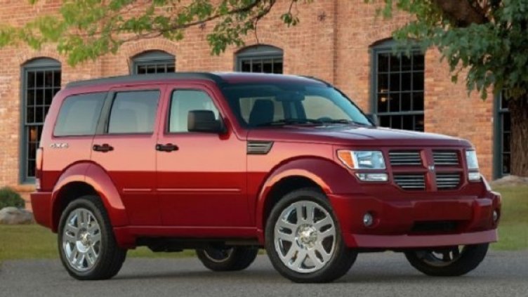 Топ 10: Най-проблемните автомобили на всички времена