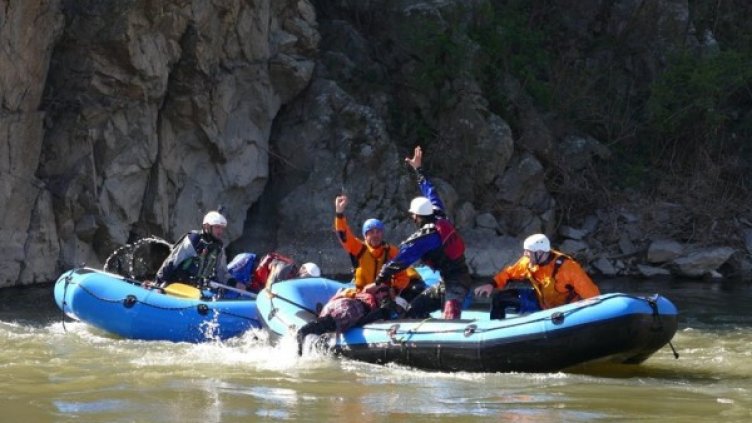 Снимка:  Център за приключения и рафтинг кемп Адвенчър Нет