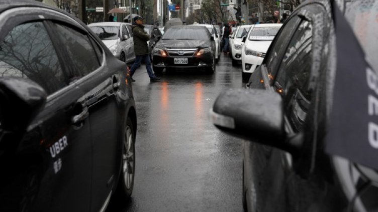 Запомнящо се прибиране: $1600 за Uber до родния град