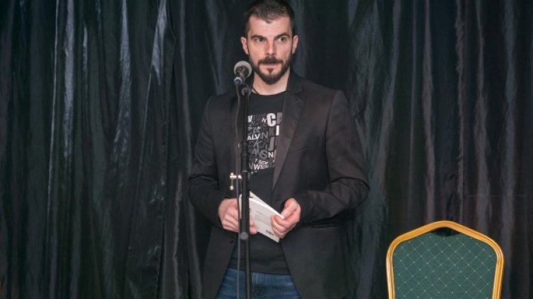 Снимка: Catch a Story