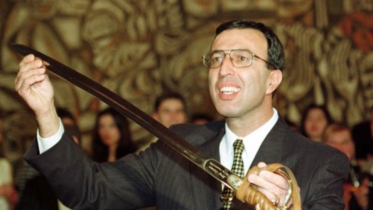 Архивите говорят: Петър Стоянов &ndash; президентът демократ