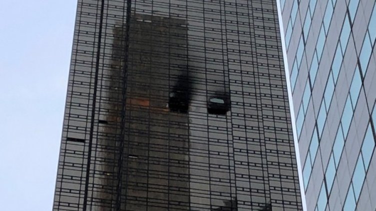 Горя 50-ти етаж на "Тръмп тауър", един човек загина