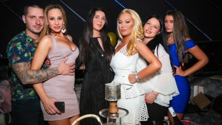 Никол - момичето в бяло Снимка: Личен архив