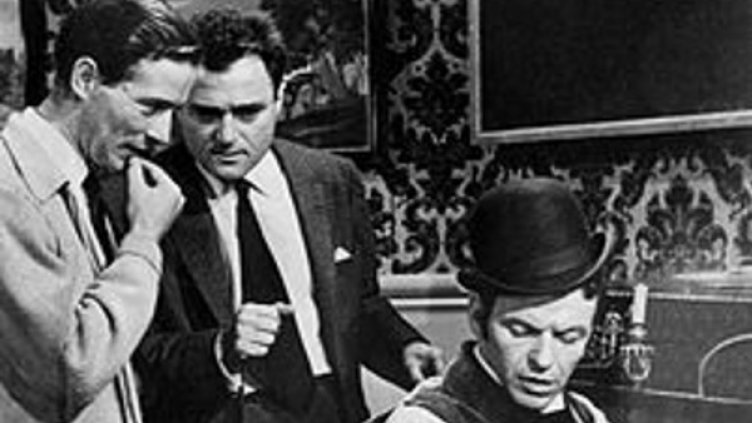 Майкъл Андерсън (в ляво) по време на заснемането на "Около света за 80 дни"