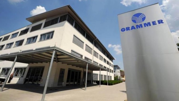 снимка: Facebook/Grammer