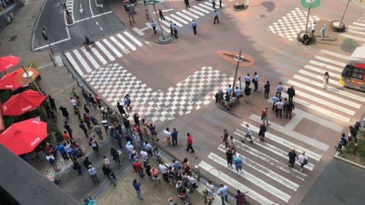 Четирима загинали в Лиеж след престрелка с мъж