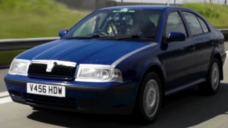 Снимка: Car Throttle