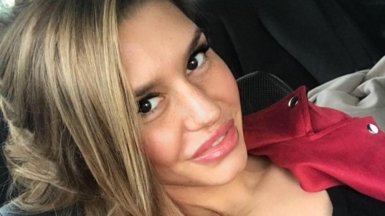 Простреляната в главата Симона. Снимка: Facebook