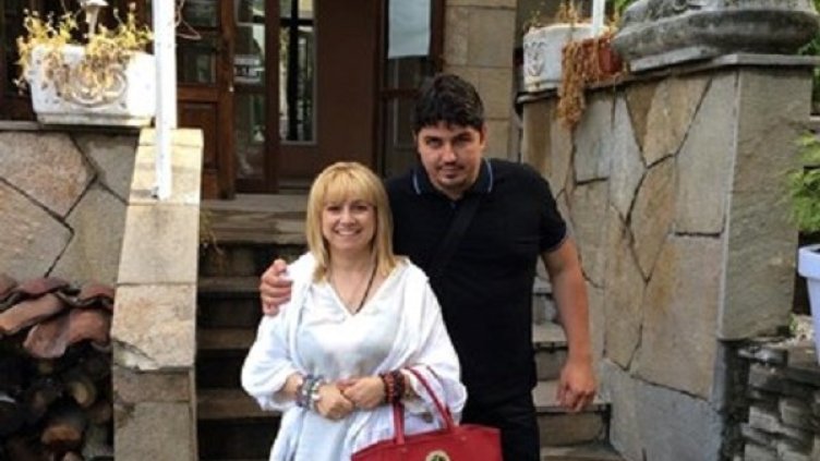Стефан Дичев с бившата шефка на общинската фирма "Пазари Север" Мария Гулева. Снимка: 24 часа